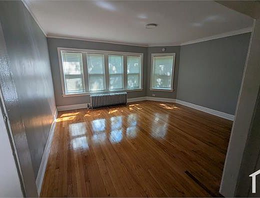 3rd image of 7110 S East End Ave APT 2