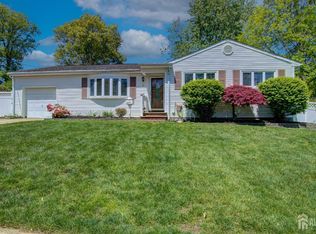 2 Birchwood Rd, Jamesburg, NJ 08831