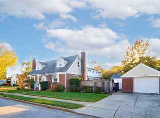 36 Alliance St, Valley Stream, NY 11580