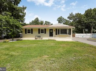 323 Timberline Dr, Mount Laurel, NJ 08054