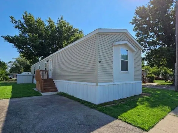 1001 E Macarthur Rd #163, Wichita, KS 67216