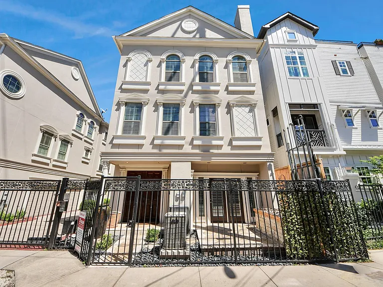710 Jackson Hill St — Photo 1