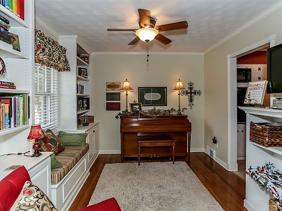 4th image of 1439 Heathcliff Dr