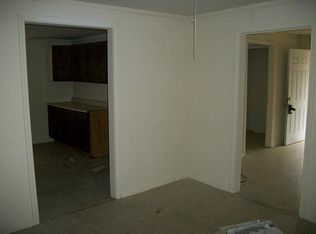 905 W Burleson St, Wharton, TX 77488