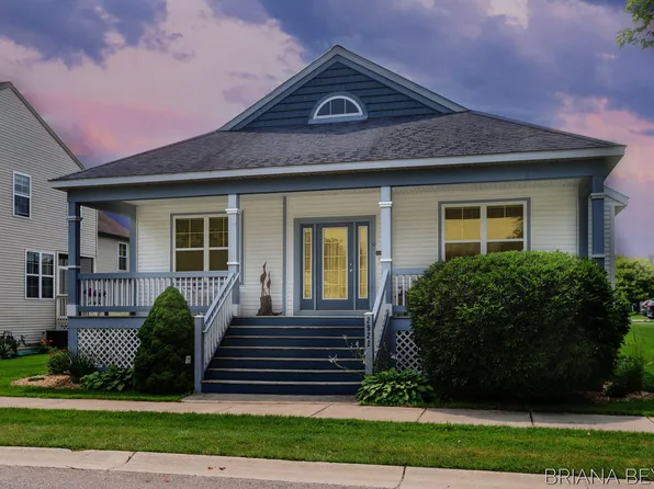 2922 Vanover St SE, Kentwood, MI 49512