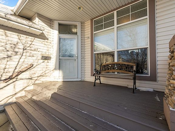 3rd image of 165 Ridgebrook Rd