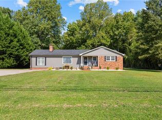 711 Skeet Club Rd, High Point, NC 27265