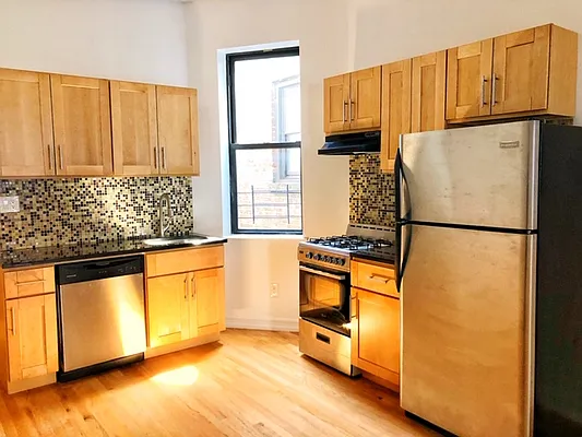 Rented by Friedman Roth Realty | media 21