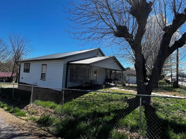 162 Duke St, Granite Falls, NC 28630