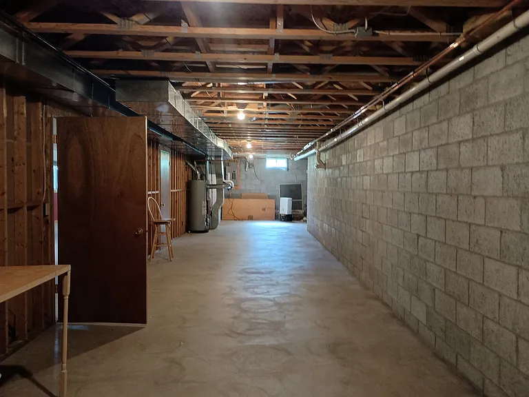 16137 Robbins Rd — Photo 27