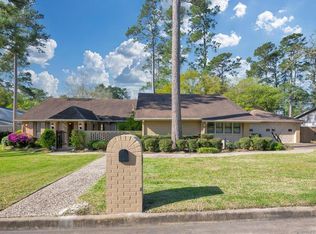 1006 Champions Dr, Lufkin, TX 75901