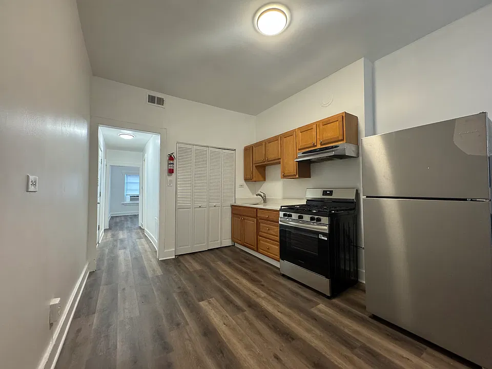 200 N California Ave #3