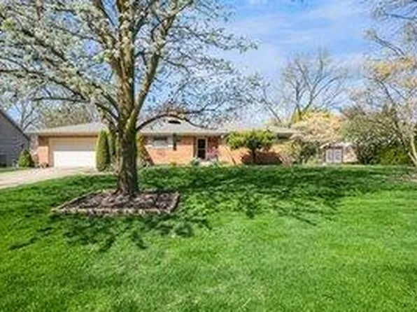 102 Evergreen Dr, La Porte, IN 46350