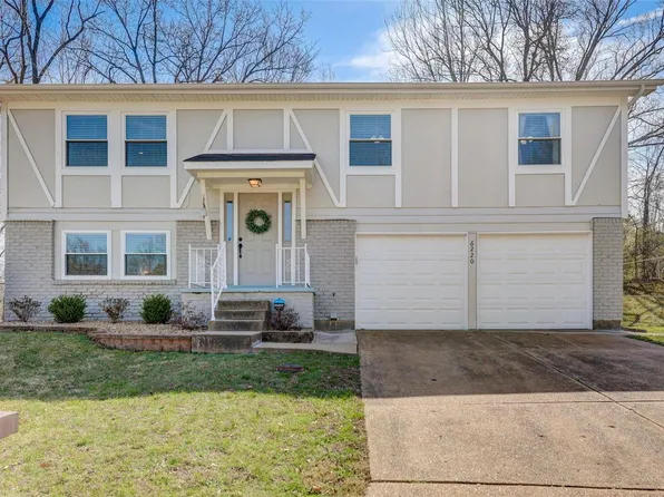 6220 Brogan Dale Cir, Saint Louis, MO 63128