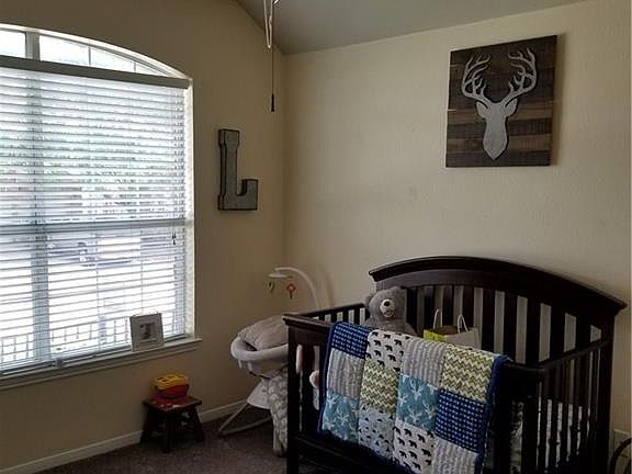 5th image of 1805 Hollow Creek Ct