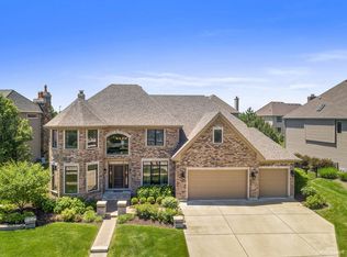4432 White Ash Ln, Naperville, IL 60564