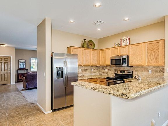 3rd image of 3660 W Medinah Ct