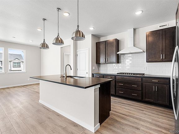 2nd image of 39584 Gwinett Circle