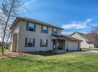2001 W Oakwood Rd, Oak Creek, WI 53154