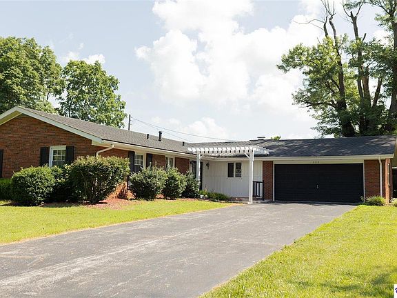 4th image of 208 Skyline Dr