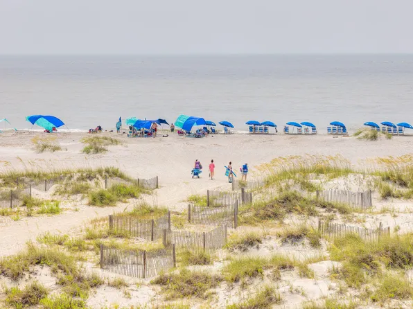 302 Summer House, Isle Of Palms, SC 29451