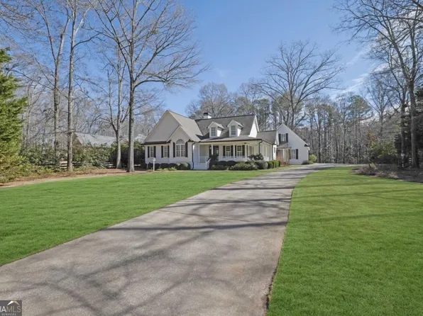 418 Oakwood Dr, Bogart, GA 30622