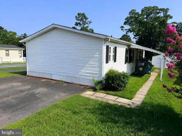 107 Lariat Rd, Middle River, MD 21220