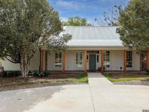 12565 Dogwood Rd, Saint Francisville, LA 70775