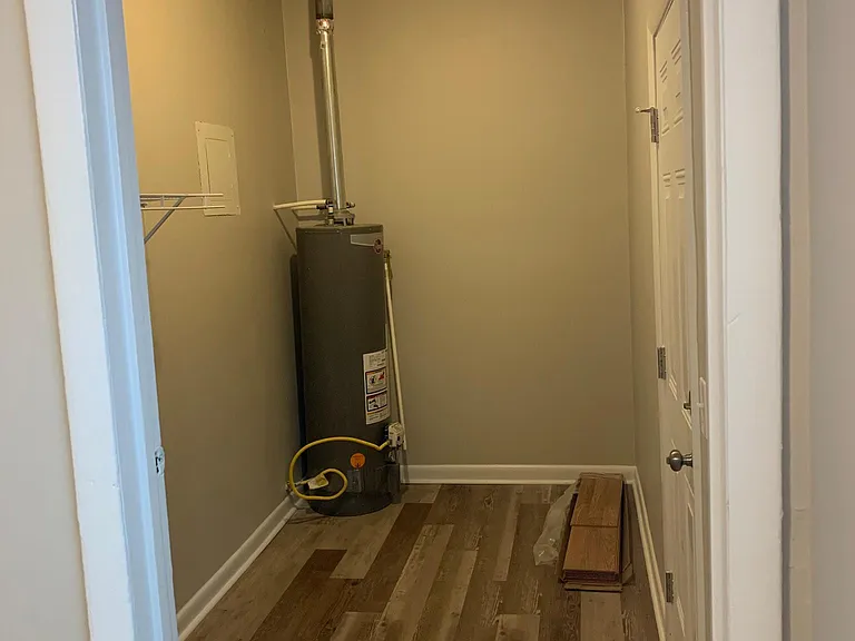 1643 Tryon Dr — Photo 21