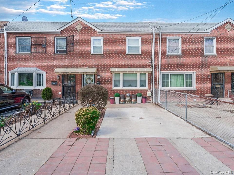 1st image of 658 Pine Street