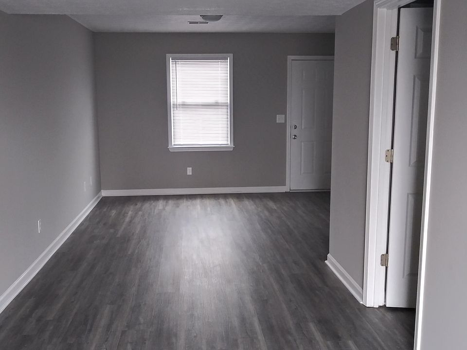 1st image of 486 Garden City Dr APT 2