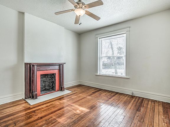 2nd image of 3507 Alberta St #1F