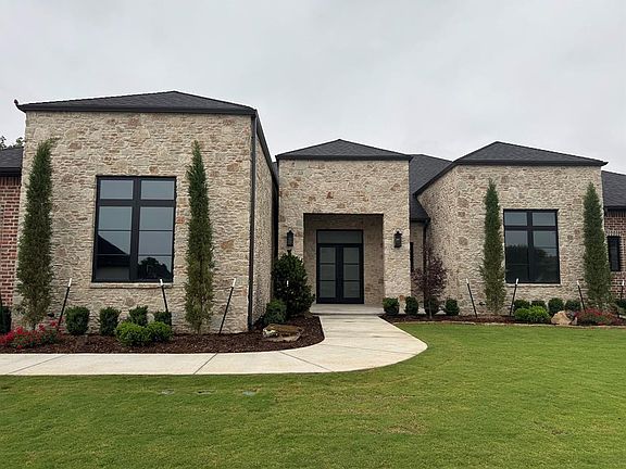 2nd image of 5017 Deerfield Dr