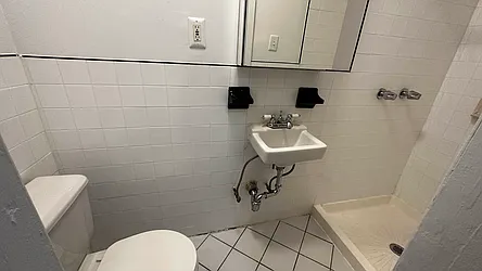 Rented by HOLTON REAL ESTATE INC.