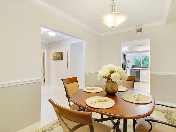 5th image of 2880 NE 14th Street Causeway #212