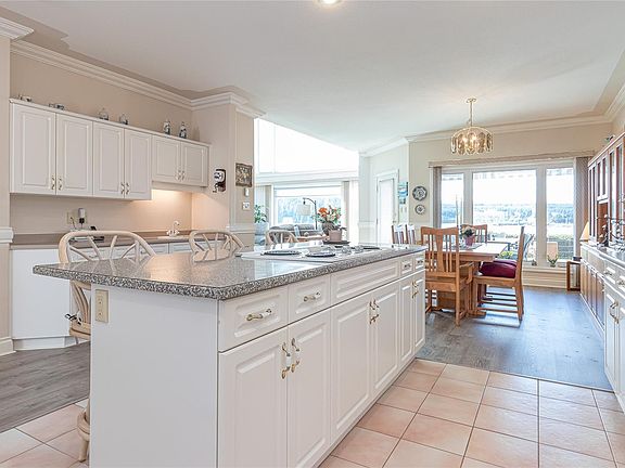 5th image of 1600 Brynmarl Rd #4