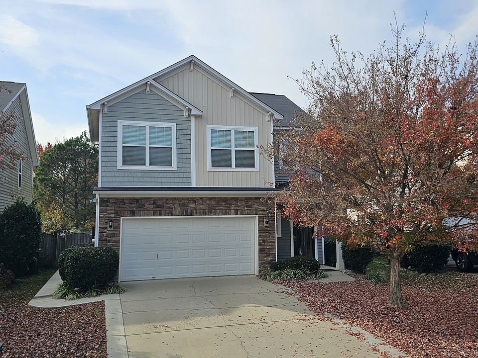 1st image of 136 Cordage Dr