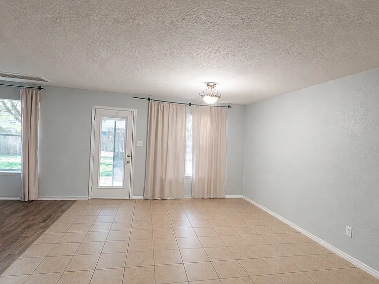6511 Candlearch Cir — Photo 12