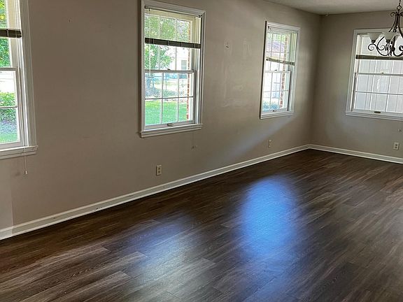 2nd image of 667 Mitscher Dr