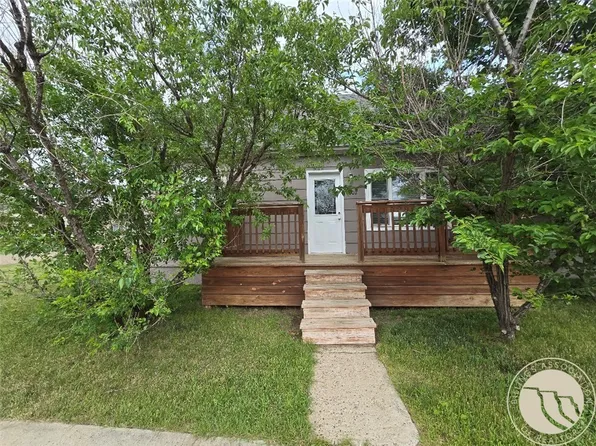302 S 8th St E, Baker, MT 59313