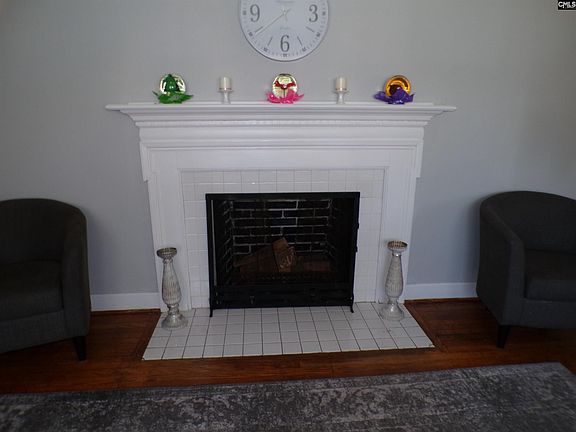 4th image of 120 Bradley Ave