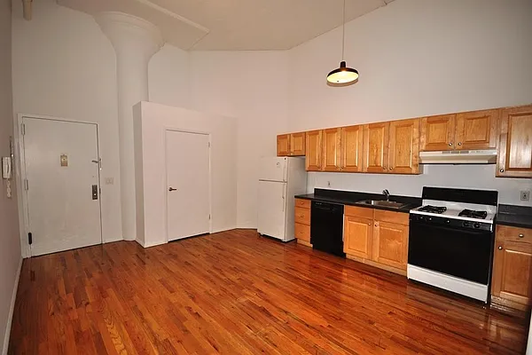 Rented by Corcoran | media 22