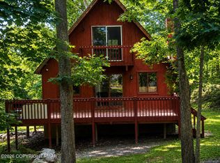 175 Salisbury Rd, Bushkill, PA 18324