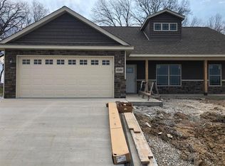 6490 Gail Ct, Hallsville, MO 65255