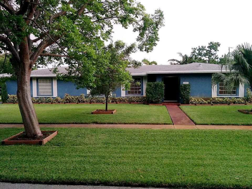 Front view from 8th St