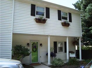 235 S Water St, Lewiston, NY 14092