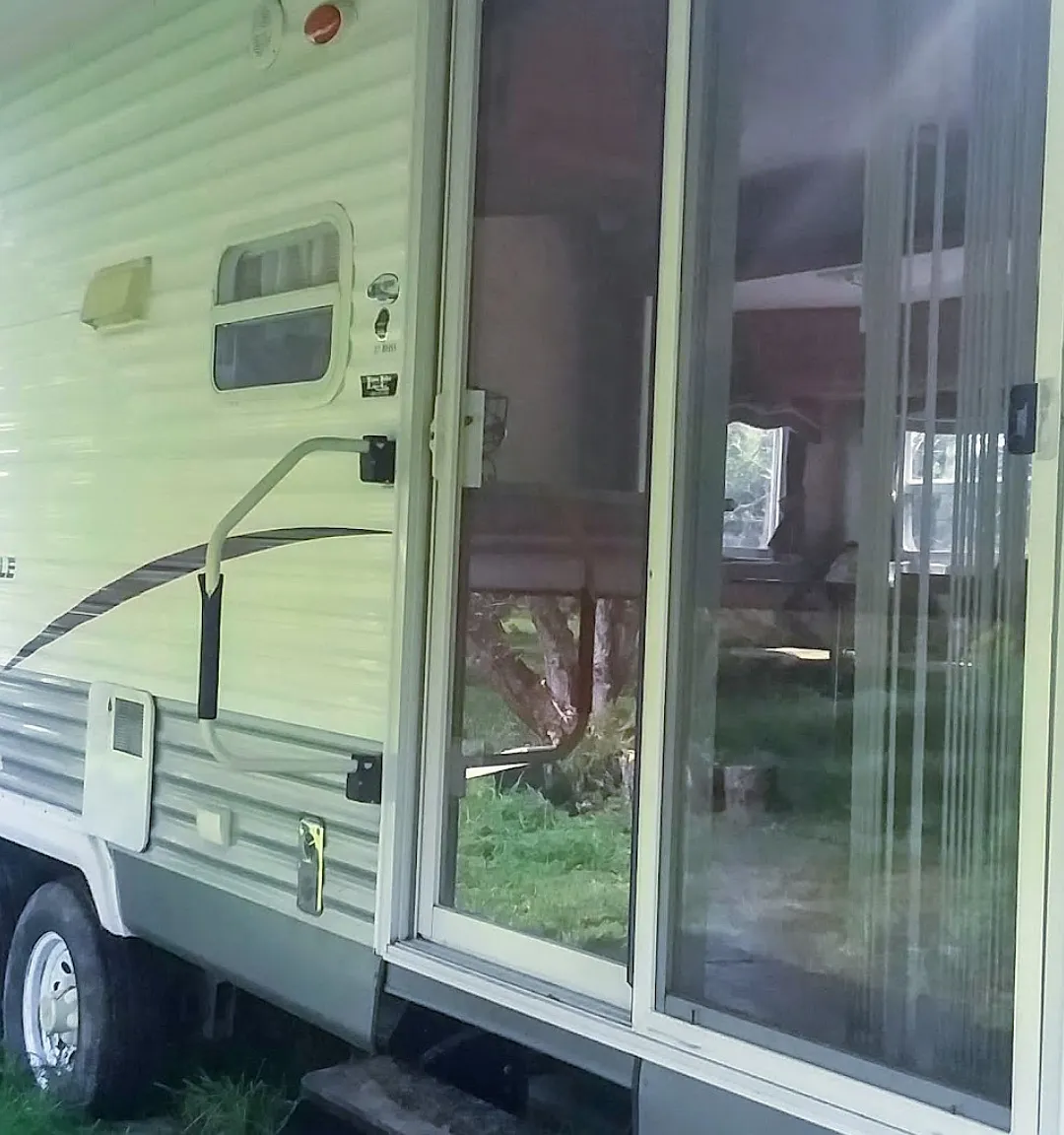 2 bed, 420 sqft, $800 — Photo 3