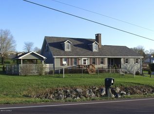 505 Pleasantview Dr, Bloomsburg, PA 17815