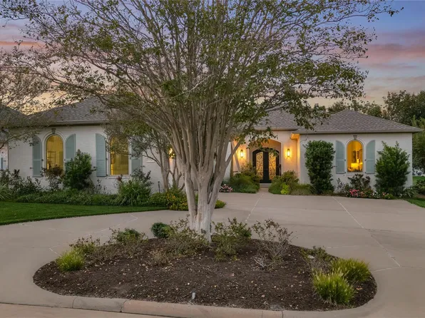 132 Somerton Dr, Montgomery, TX 77356