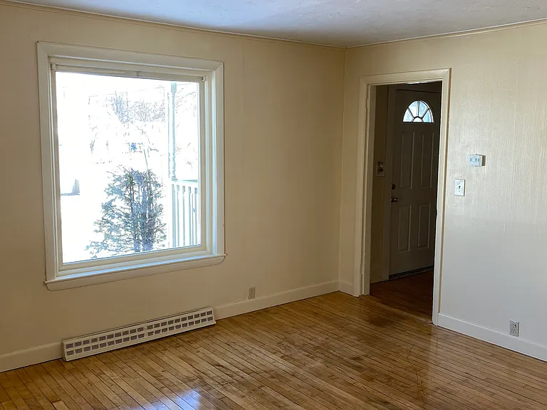 95 Winter St — Photo 3